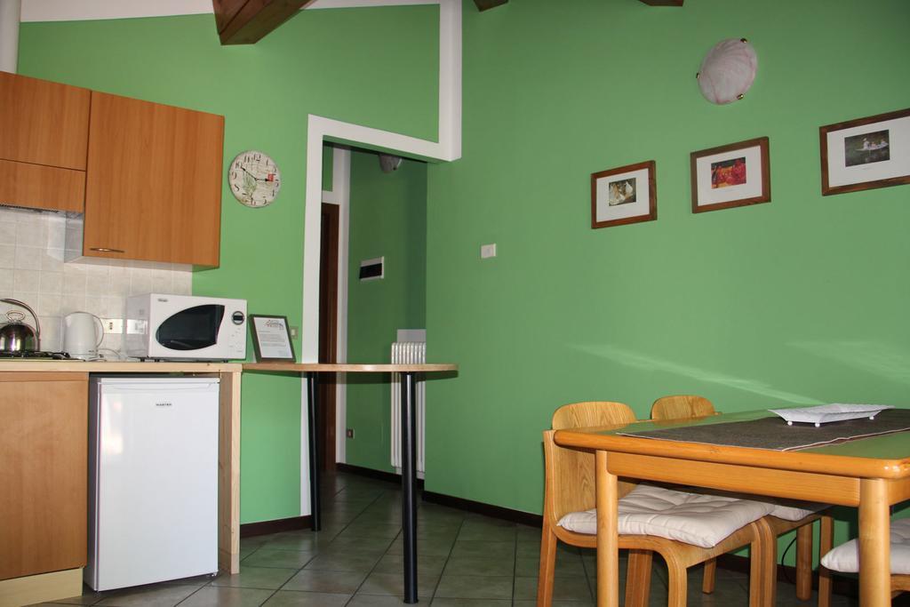 Veranda Beach Apartment Pianello Del Lario Quarto foto